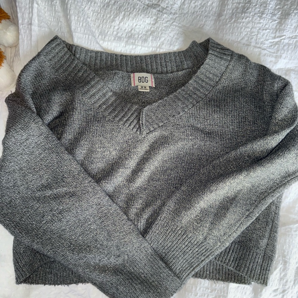 BDG Heather Gray V-Neck Cropped Knit Sweater